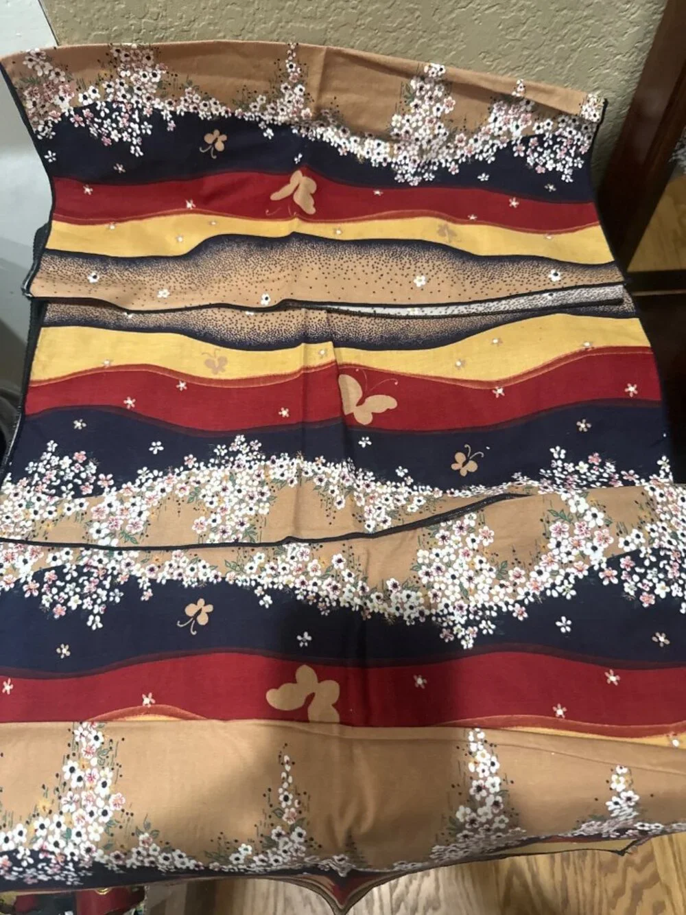 N/A quilted oval